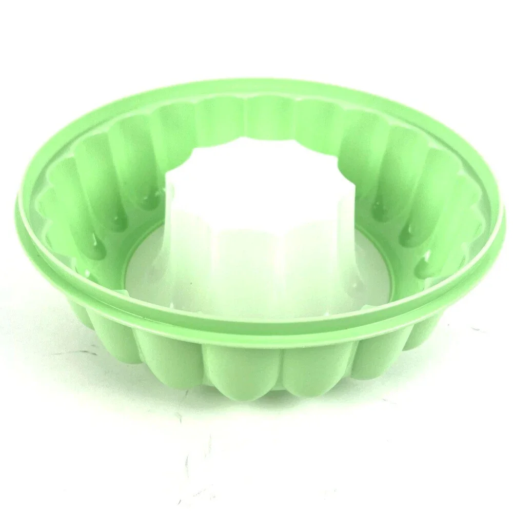 VTG Tupperware Jello Mold 3-piece Mint Green white 9in diameter MCM 1970s Retro